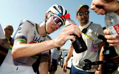 Pourquoi les cyclistes boivent-ils cette boisson rouge juste après l&rsquo;arrivée d&rsquo;une course